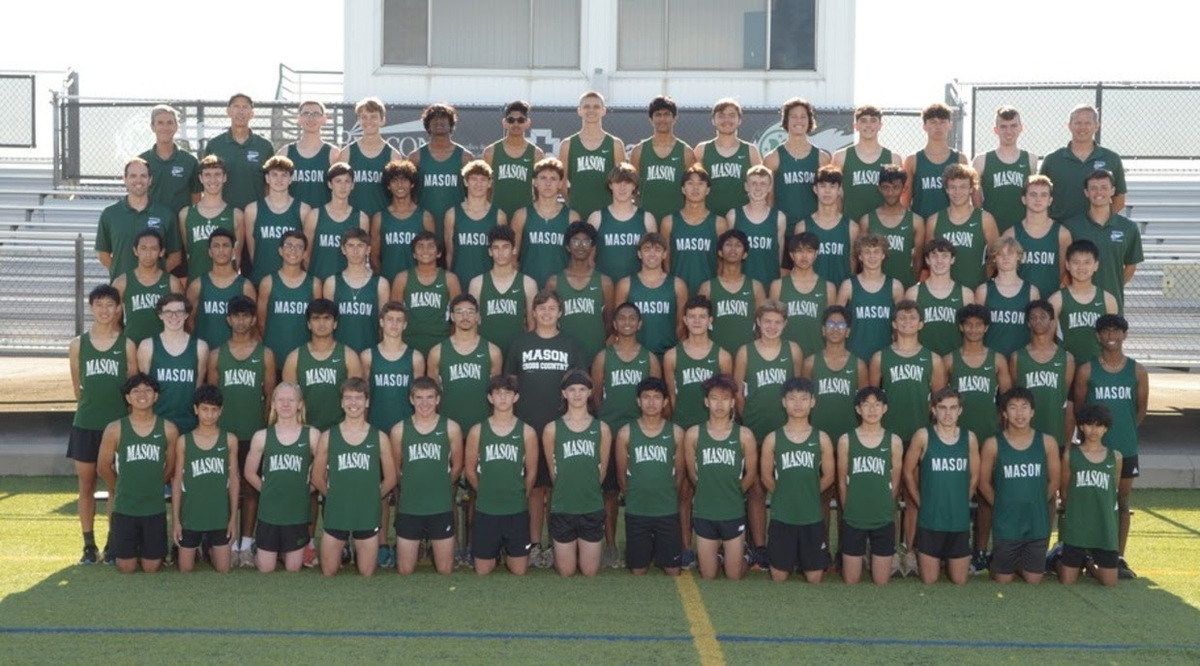 This week's El Caporal Mason Team of the Week is the Mason Boy's Cross Country Team.